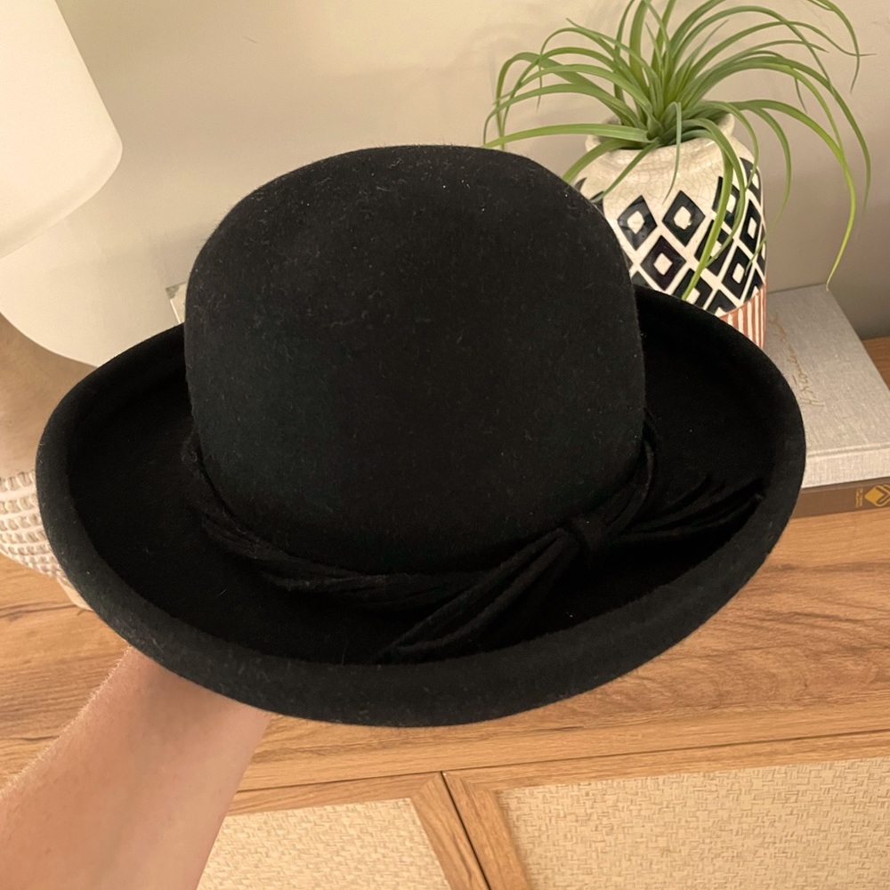 Vintage Black Hat